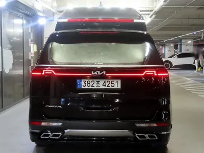 Kia Canival 2023, 141595 км, за 16848.83 USD