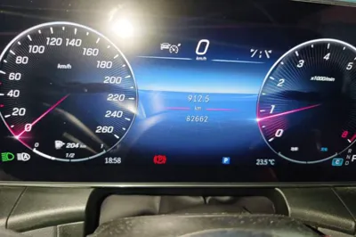 Mercedes-Benz GLC 2023, 82600 км, за 39123 USD - фото 12