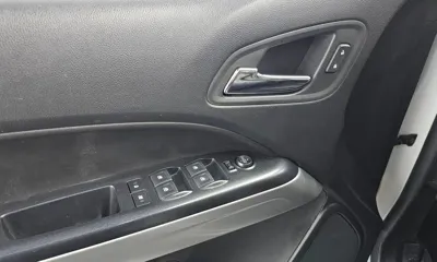 ChevroletGMDaewoo Colorado 2020, 68890 км, за 12611.66 USD - фото 18
