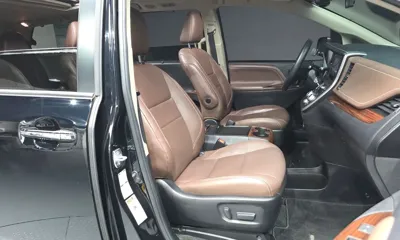 Toyota Sienna 2016, 57245 км, за 14637.02 USD - фото 11