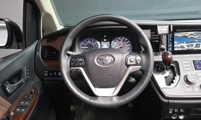 Toyota Sienna 2016, 57245 км, за 14637.02 USD - фото 13