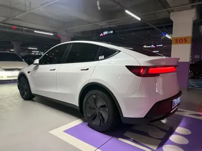 Tesla Model Y 2025, 1652 км, за 27042.83 USD - фото 6