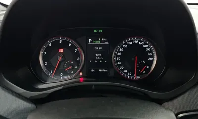 Hyundai Veloster 2018, 98976 км, за 7922.03 USD - фото 8