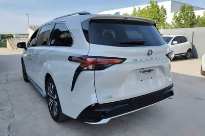 Toyota Granvia 2023, 83200 км, за 32823 USD - фото 6