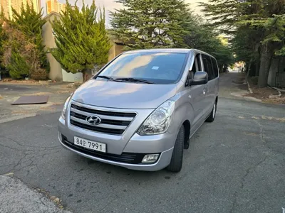 Hyundai Starex 2017, 149504 км, за 6367.34 USD