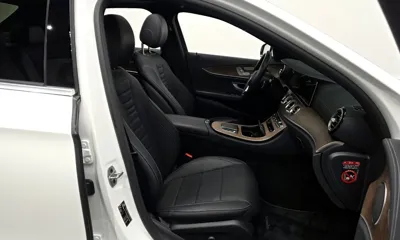 Mercedes-Benz E-Class 2022, 30083 км, за 26957.38 USD - фото 11