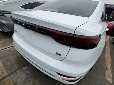 Geely Emgrand 2025, 8000 км, за 6989.27 USD - фото 15