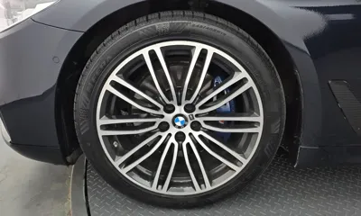 BMW 5-Series 2019, 105769 км, за 16673.23 USD
