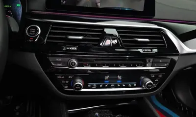 BMW 5-Series 2019, 105769 км, за 16673.23 USD - фото 32