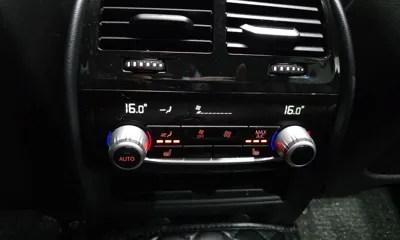 BMW 5-Series 2019, 105769 км, за 16673.23 USD - фото 33