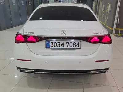 Mercedes-Benz E-Class 2025, 7861 км, за 49560.19 USD