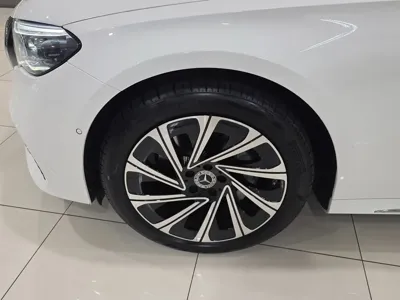 Mercedes-Benz E-Class 2025, 7861 км, за 49560.19 USD