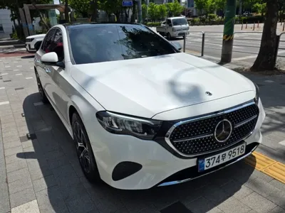 Mercedes-Benz E-Class 2026, 850 км, за 25797.56 USD