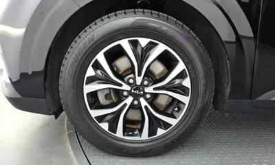 Kia Canival 2023, 82983 км, за 14976.88 USD