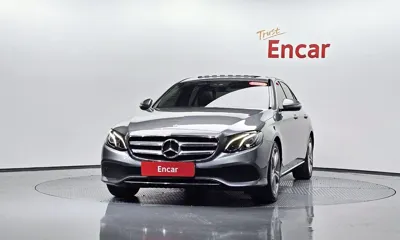 Mercedes-Benz E-Class 2018, 64914 км, за 13781.44 USD - фото 3