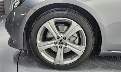 Mercedes-Benz E-Class 2018, 64914 км, за 13781.44 USD - фото 5