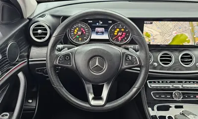 Mercedes-Benz E-Class 2018, 64914 км, за 13781.44 USD - фото 13