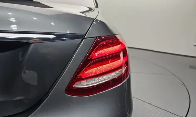 Mercedes-Benz E-Class 2018, 64914 км, за 13781.44 USD - фото 23