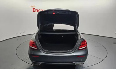 Mercedes-Benz E-Class 2018, 64914 км, за 13781.44 USD - фото 31