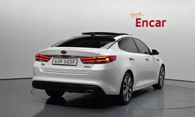 Kia K5 2017, 107483 км, за 7877.12 USD