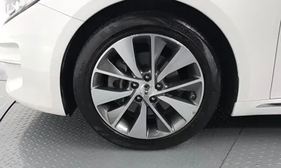 Kia K5 2017, 107483 км, за 7877.12 USD