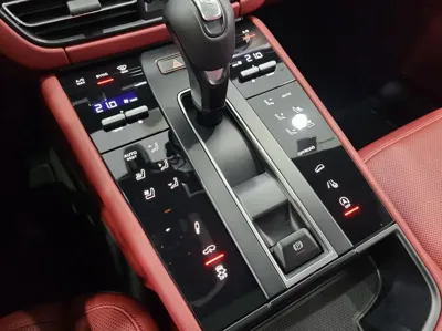 Porsche Macan 2023, 25500 км, за 62540.75 USD - фото 9