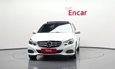 Mercedes-Benz E-Class 2015, 78072 км, за 12286.29 USD