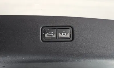 Genesis GV70 2021, 66225 км, за 25272.42 USD - фото 20