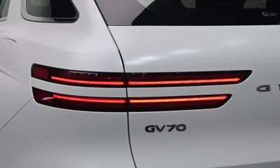 Genesis GV70 2021, 66225 км, за 25272.42 USD - фото 23