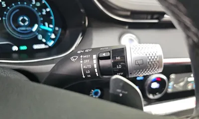 Genesis GV70 2021, 66225 км, за 25272.42 USD - фото 28