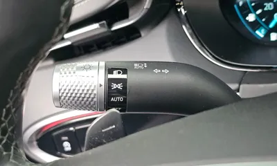 Genesis GV70 2021, 66225 км, за 25272.42 USD - фото 34