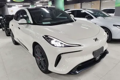 IM LS6 2023, 35500 км, за 23825 USD