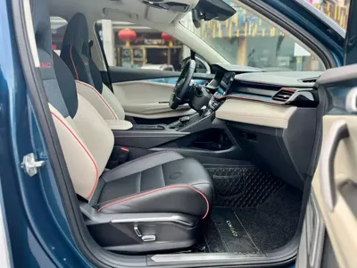 Lynk & Co 06 2022, 40000 км, за 9534.84 USD
