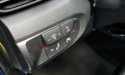 Hyundai Veloster 2018, 81593 км, за 7619.55 USD - фото 16