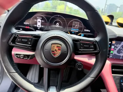Porsche Taycan 2021, 48828 км, за 57680.19 USD - фото 7