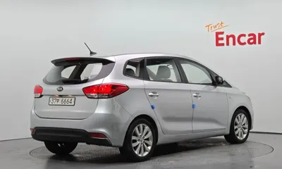 Kia Carens 2014, 157648 км, за 4033.11 USD
