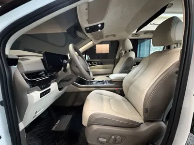 Kia Canival 2024, 6782 км, за 40190.4 USD - фото 14