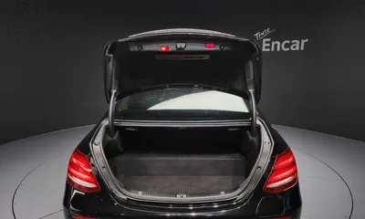 Mercedes-Benz E-Class 2020, 110641 км, за 18874.16 USD - фото 20