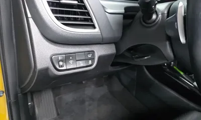 Kia Seltos 2023, 41393 км, за 17915.32 USD - фото 28