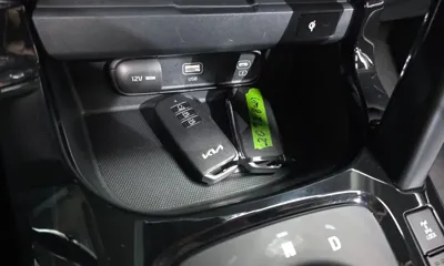 Kia Seltos 2023, 41393 км, за 17915.32 USD - фото 33
