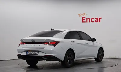 Hyundai Avante 2023, 66228 км, за 11750.03 USD