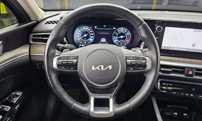 Kia K5 2023, 35606 км, за 15426.02 USD - фото 13