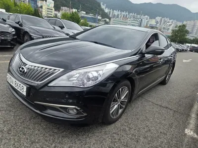 Hyundai Grandeur · 2015 год