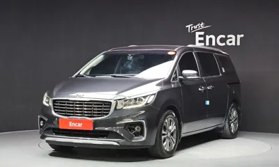 Kia Canival · 2019 год