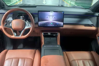 BYD Tang L