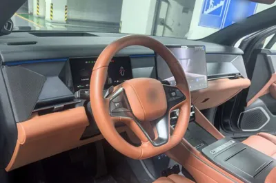 BYD Tang L