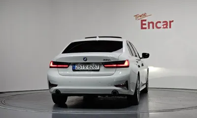 BMW 3-Series 2021, 117184 км, за 16541.95 USD
