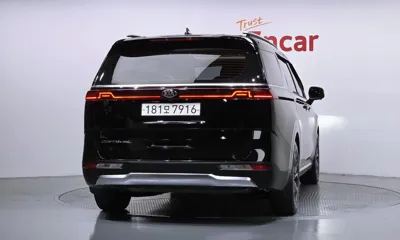 Kia Canival 2021, 154208 км, за 13586.42 USD