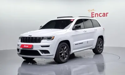 Jeep Cherokee · 2020 год