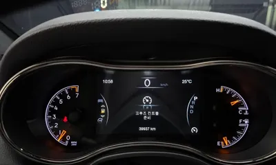 Jeep Cherokee 2020, 38830 км, за 16345.02 USD - фото 8